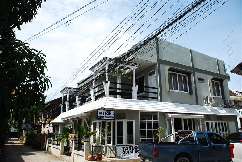 Taylor'S Guesthouse Hua Hin Extérieur photo